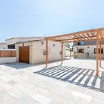 Apart-rent Casa Al Canal Llobregat 0106 Empuriabrava