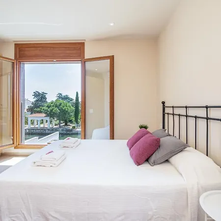 Apart-rent Casa Al Canal Llobregat 0106 Empuriabrava