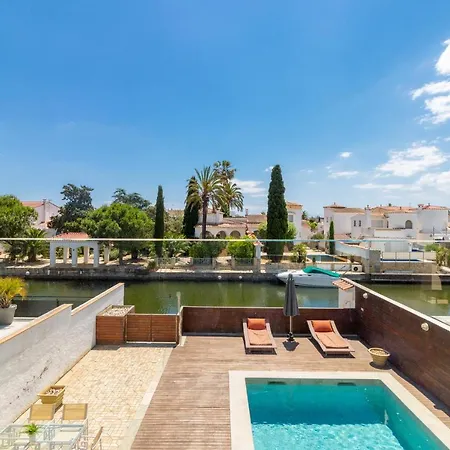 Apart-rent Casa Al Canal Llobregat 0106 Villa *